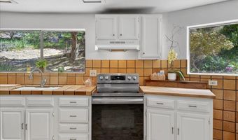 575 Snyder Ave, Aromas, CA 95004