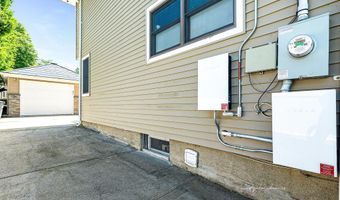 3 Grant Ave, Albertson, NY 11507
