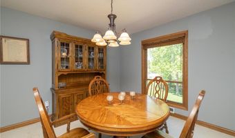 5999 139th St W, Apple Valley, MN 55124