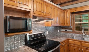 352 Smith Br, Beattyville, KY 41311