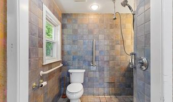 111 White Pkwy, North Smithfield, RI 02896