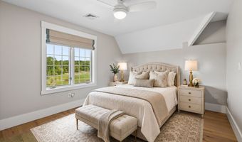 1 Cobtail Way, Bedford, NH 03110