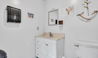 689 E Bay Ave, Barnegat, NJ 08005