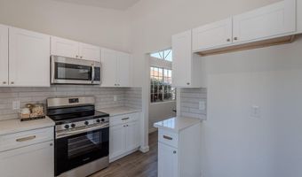 3608 W FAIRVIEW Ln, Chandler, AZ 85226