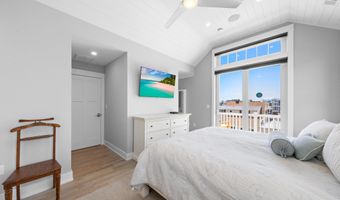 118 DOLPHIN Ave, Beach Haven, NJ 08008