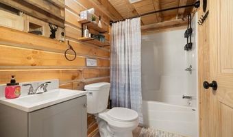 3346 Indian Cove Rd, Birdseye, IN 47513