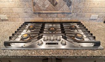 1336 Paramount Dr, Berthoud, CO 80513