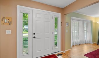 3204 Farmbrook Ct, Ann Arbor, MI 48108