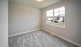 327 41st St SW, Altoona, IA 50009