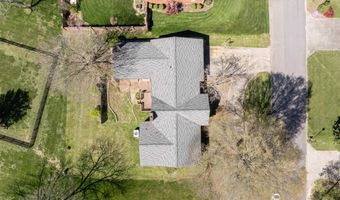 1550 Oxford Dr, Murray, KY 42071