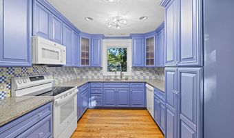 32 Rocky Glen Rd, Danbury, CT 06810