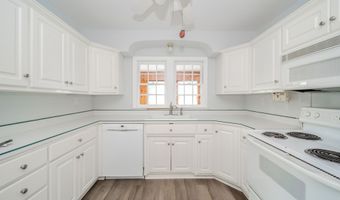 171 Nursery Rd, Anderson, IN 46012