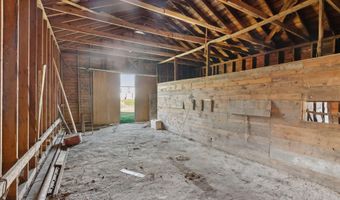 237 River Rd, Avon, ME 04966