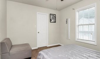 7707 Brisbane Ct, Charlotte, NC 28215
