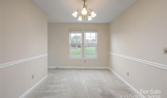 4805 Breakers Ln, Asheville, NC 28806