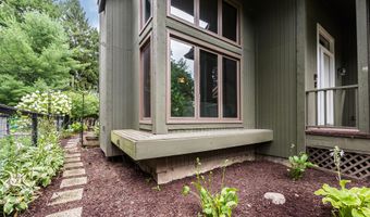 2765 Gladstone Ave, Ann Arbor, MI 48104