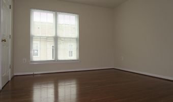 5818 COWLING Ct, Alexandria, VA 22304