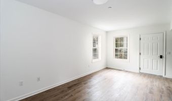 80 South St 103, Bethel, CT 06801