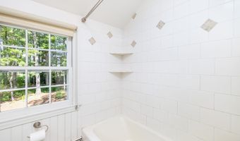 60 Old Wood Rd, Avon, CT 06001