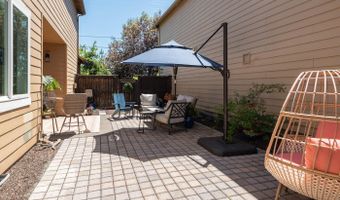 3711 NE Purcell Blvd, Bend, OR 97701