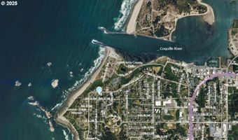 757 NEWPORT Ave SW, Bandon, OR 97411