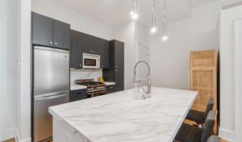 2516 Q St NW Q206, Washington, DC 20007
