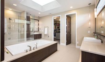307 Windy Crest Dr, Ann Arbor, MI 48105