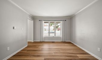 17 Pine Grove Dr, Batesville, IN 47006