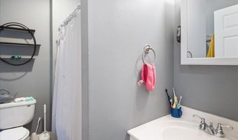 4 Center St, Barre, VT 05641