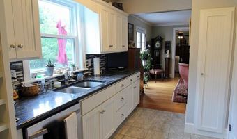 1538 Redfields Rd, Appomattox, VA 24522