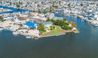 148 E Raritan Dr, Little Egg Harbor, NJ 08087