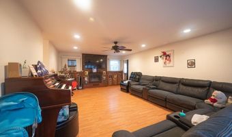 42 Ronald Dr N, Amityville, NY 11701