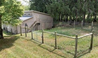 3090 Sourek Rd, Akron, OH 44333