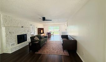4 Chandler Ln, Bella Vista, AR 72715