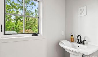 41 Windy Ridge Trl, Asheville, NC 28804