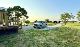26855 SW 89th Rd, Beatrice, NE 68310