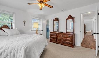 24 Woodland Rd, Bayville, NJ 08721