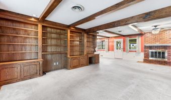 4915 YALE St, Amarillo, TX 79109