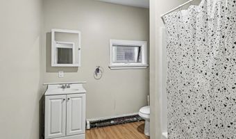 81 N Allen St, Albany, NY 12203