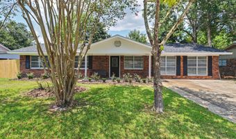 2074 Trailwood Dr, Biloxi, MS 39532