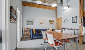 5 Market Sq 207, Amesbury, MA 01913