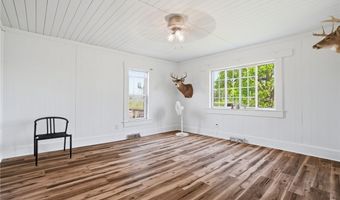 6246 Slater Rd, Andover, OH 44003