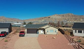 1015 E Canyon Dr, Big Water, UT 84741