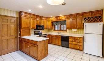 2116 Ironwood Ct, Ames, IA 50014