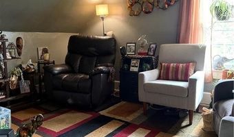 53 Catherine St, Bristol, RI 02809