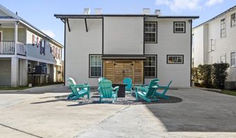 782 Water St, Biloxi, MS 39530