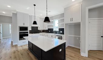 408 Lennon Ln, Brandon, MS 39047
