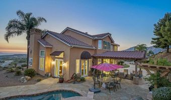 15718 Creek Hills Rd, El Cajon, CA 92021