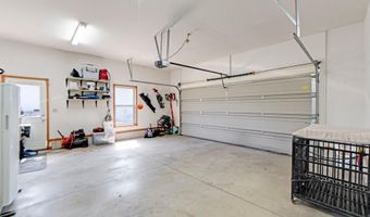 706 Taylor Ln, Albion, IN 46701