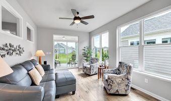 5668 N KESTREL Cir, Appleton, WI 54913
